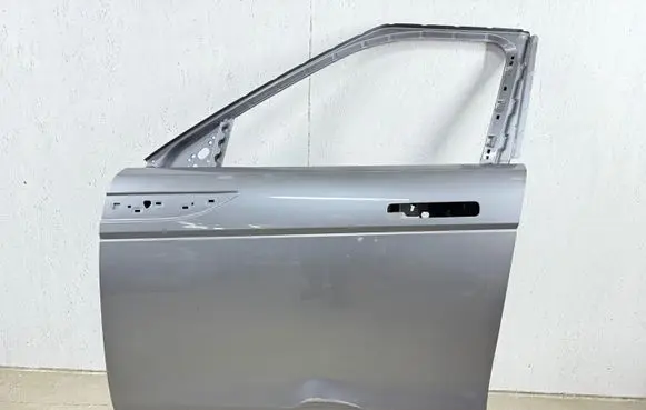 Land Rover Evoque II Front door