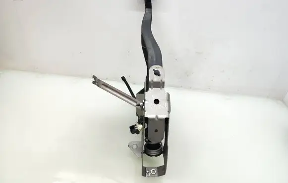 Volkswagen Transporter - Caravelle T6 Clutch pedal 7E1721059E 2006240
