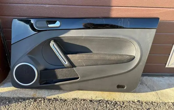 Volkswagen Beetle A5 Front door card panel trim 5C5867012 5G18687 5C18681