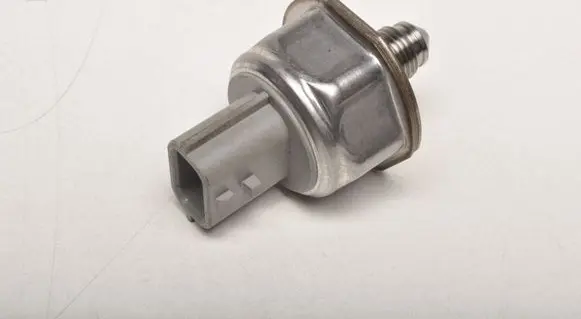 Nissan X-Trail T33 Fuel pressure sensor 95PP2-5