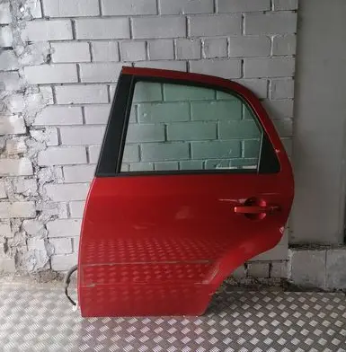 Suzuki SX4 Front door