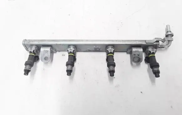 Renault Scenic III - Grand scenic III Fuel main line pipe 7701068790