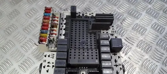 Volvo S80 Fuse box set 9494509 99w386