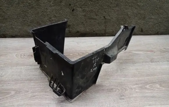 Battery box tray