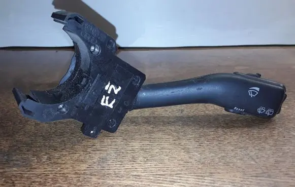 Skoda Octavia Mk1 (1U) Wiper control stalk CZK0301202032