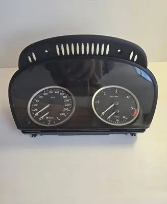 BMW 5 E60 E61 Speedometer (instrument cluster) 9135253