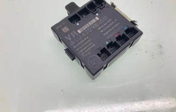 Mercedes-Benz C W204 Door control unit/module A2128203826 A2129028101 A2129004502