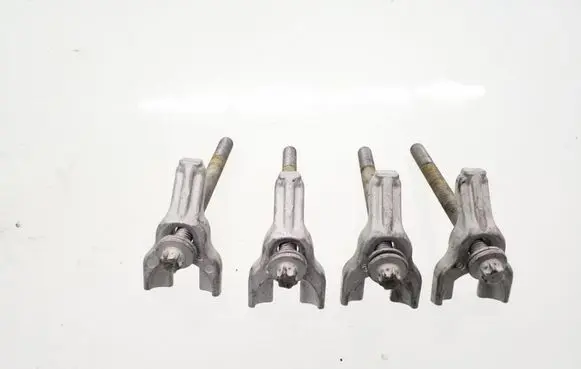 BMW 3 E90 E91 Fuel Injector clamp holder