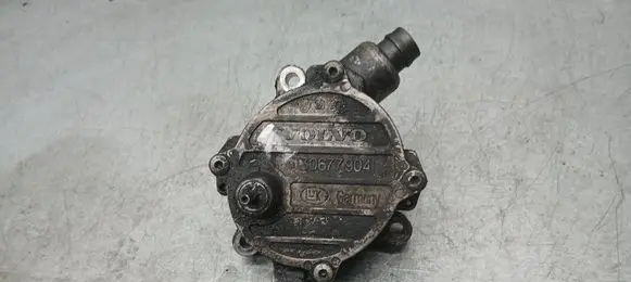 Volvo S60 Vacuum pump 30677904