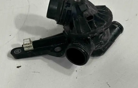 BMW 1 F20 F21 Thermostat 7600584