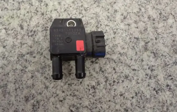Toyota Yaris Reversing light switch sensor 894612-12050