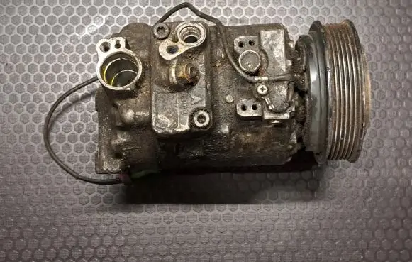 Audi A6 S6 C5 4B Air conditioning (A/C) compressor (pump) 4B3260805