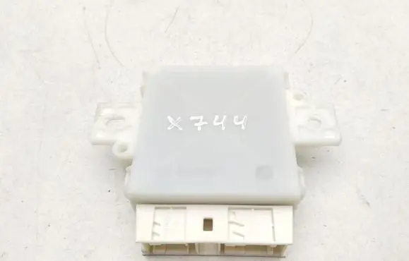 Mercedes-Benz ML W166 Parking PDC control unit/module A1669002307
