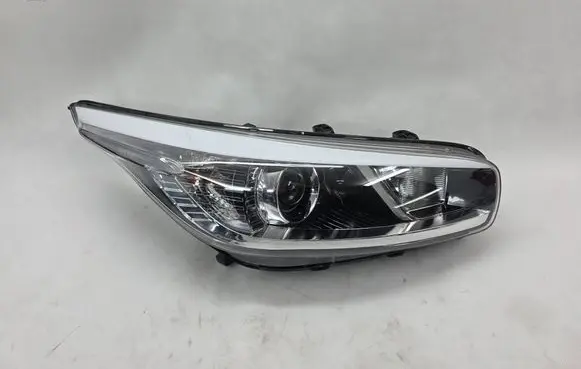 KIA Ceed Headlight/headlamp 92102A2010
