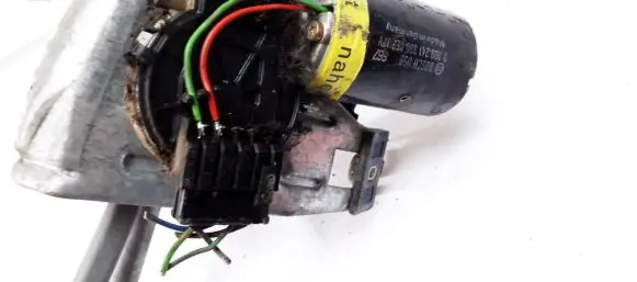 Audi A6 S6 C4 4A Wiper motor 0390241330