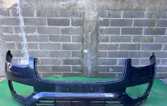 Volvo XC90 Front bumper 