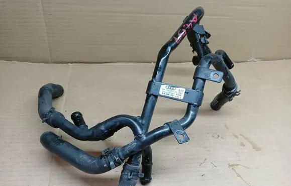Audi A4 S4 B9 Engine coolant pipe/hose 04L122157CA 1404161211