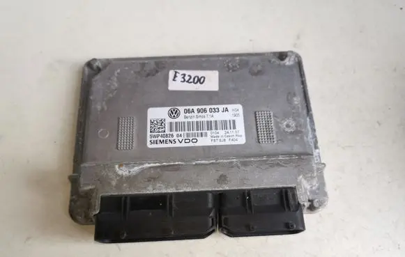 Volkswagen Golf VI Engine control unit/module 06A906033JA