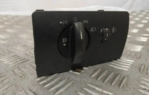 Light switch