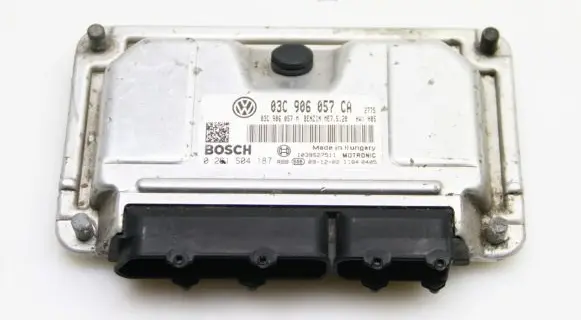 Seat Ibiza IV (6J,6P) Engine control unit/module 03C906057CA