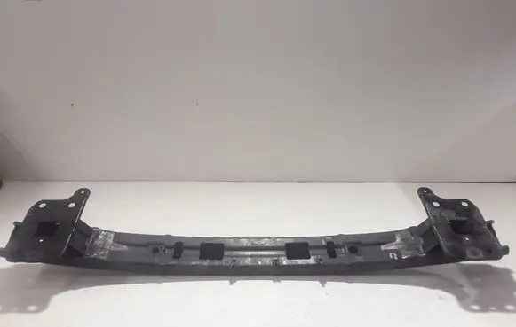 KIA Carens II Rear bumper cross member