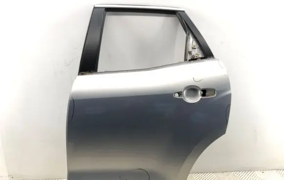 Mazda CX-7 Rear door