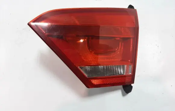 Volkswagen PASSAT B7 Tailgate rear/tail lights 561945094C