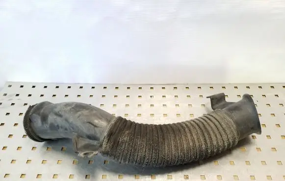 Chrysler Grand Voyager V Air intake hose/pipe 04880890AB
