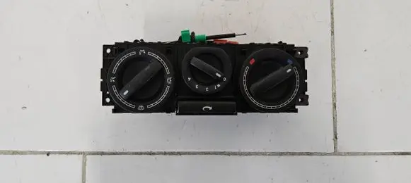 Volkswagen Transporter - Caravelle T5 Climate control unit 7H0819045A9B9 981726Z 2563000463