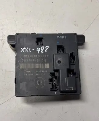 Mercedes-Benz E W211 Door control unit/module 2118704026 00006805