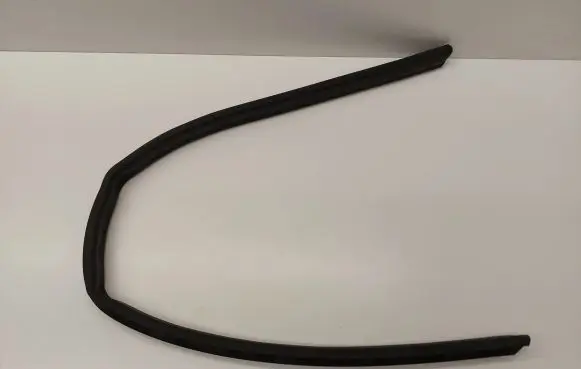 Volkswagen PASSAT B8 Engine compartment rubber 3G0823707