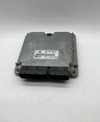 Volkswagen PASSAT B5 Engine control unit/module 038906019BJ 0281010176 28SA4087
