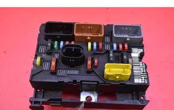 Peugeot 307 Fuse box set 9661708280