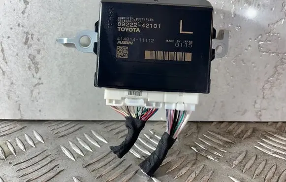 Toyota RAV 4 (XA50) Tailgate/trunk control unit/module 8922242101