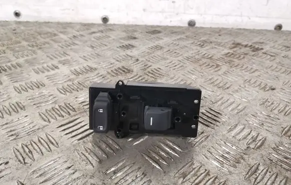 Honda CR-V Electric window control switch M64607