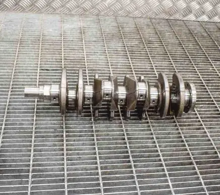 Peugeot 308 Crankshaft 0501K6