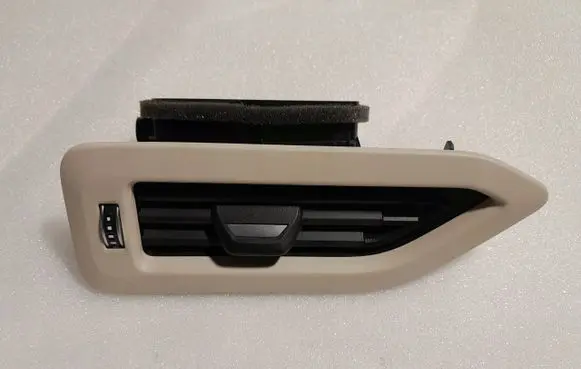 BMW X7 G07 Quarter panel pressure vent 84915668491566