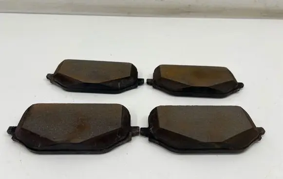 Peugeot 3008 III Brake pads (front) 9839379280 9839379580