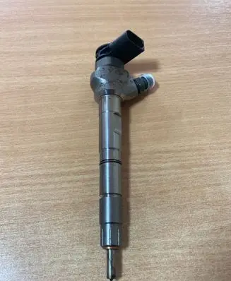 Volkswagen Crafter Fuel injector 0445111207 04L130277HB