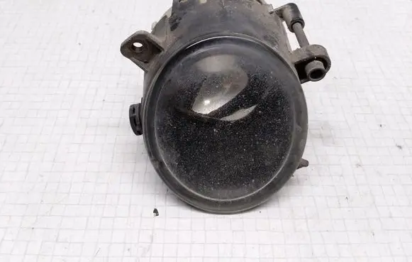 Ford Mondeo Mk III Front fog light 0305062001 1S7115K202AC 130530036