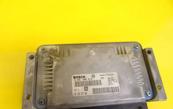 Peugeot 206 Engine control unit/module 0261206213