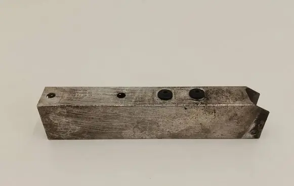 BMW 7 F01 F02 F03 F04 Front bumper shock/impact absorber 7273400 5111DK