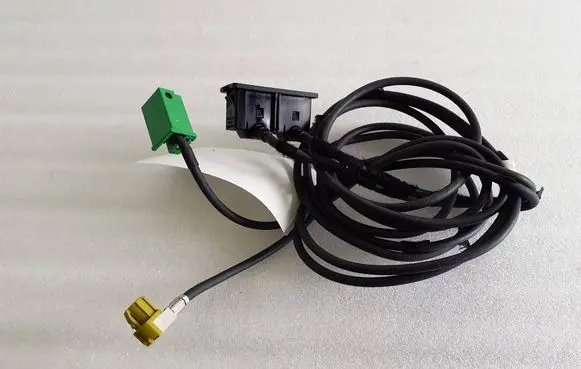 Porsche 911 991 USB socket connector 7PP035724D