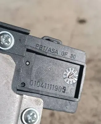 Loading door lock