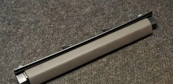 Dashboard glove box trim