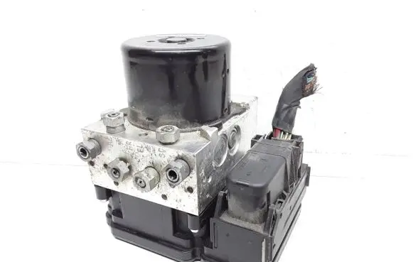 Volvo XC60 ABS Pump P31423348