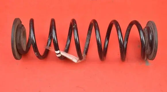 Hyundai Elantra VI Rear coil spring