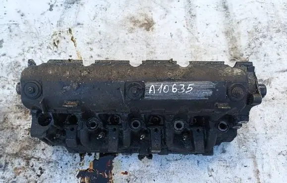 Renault Laguna II Engine head 