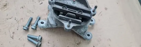 Audi A7 S7 4G Gearbox mount 8K0399115T 8K0399151