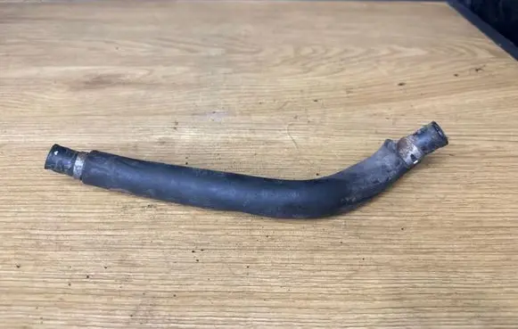 Toyota Auris 150 Breather hose/pipe